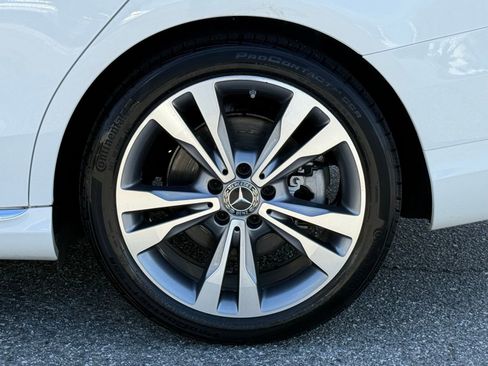 Used 2018 Mercedes-Benz C 300 Sedan image 17