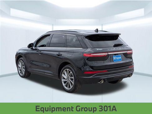 Used 2025 Lincoln Corsair Grand Touring w/ Equipment Group 301A AWD/4WD image 4