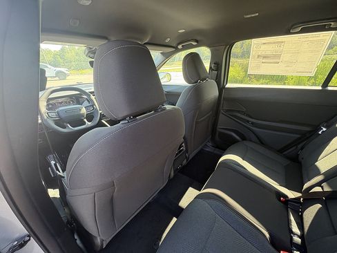 New 2026 Jeep Cherokee Laredo w/ MOPAR Finishing Package AWD/4WD image 17