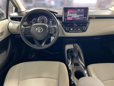 Used 2022 Toyota Corolla LE image 23