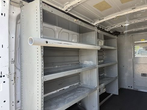 Used 2020 Ford Transit 250 Medium Roof RWD image 38