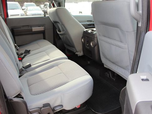 Used 2016 Ford F250 XLT w/ XLT Interior Package image 13