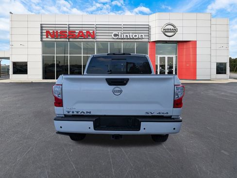 Certified 2024 Nissan Titan SV w/ Accessory Utility Package image 6