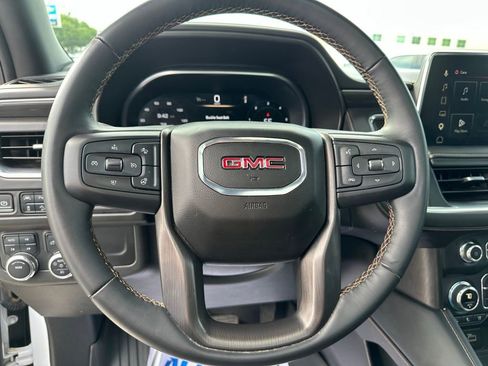 Used 2023 GMC Yukon AT4 AWD/4WD image 39