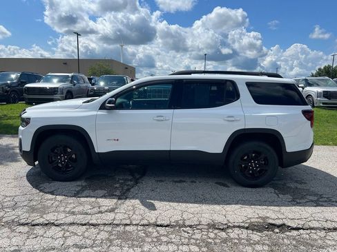 Used 2023 GMC Acadia AT4 w/ Preferred Package AWD/4WD image 2