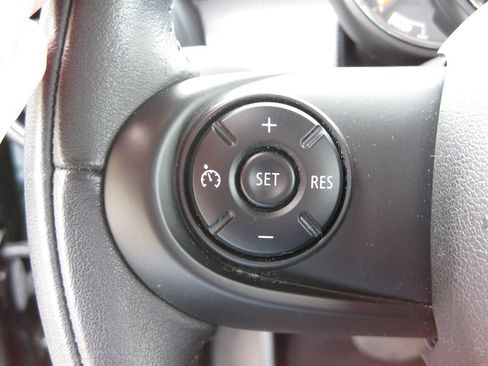 Used 2015 MINI Cooper 2-Door Hardtop image 13