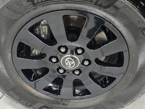 Certified 2024 Toyota Land Cruiser image 10