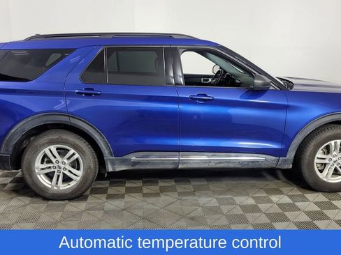 Used 2021 Ford Explorer XLT w/ Equipment Group 202A image 9