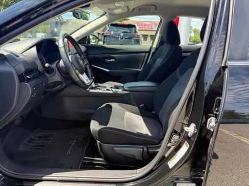 Used 2023 Nissan Sentra SR w/ Midnight Edition Package FWD image 17