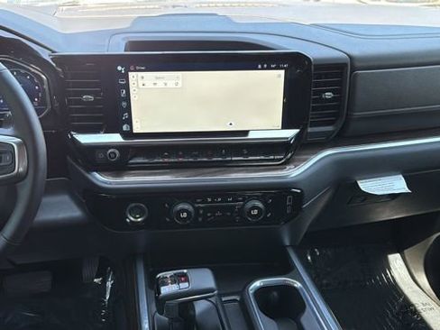 Used 2024 Chevrolet Silverado 1500 LT Trail Boss w/ Protection Package image 10