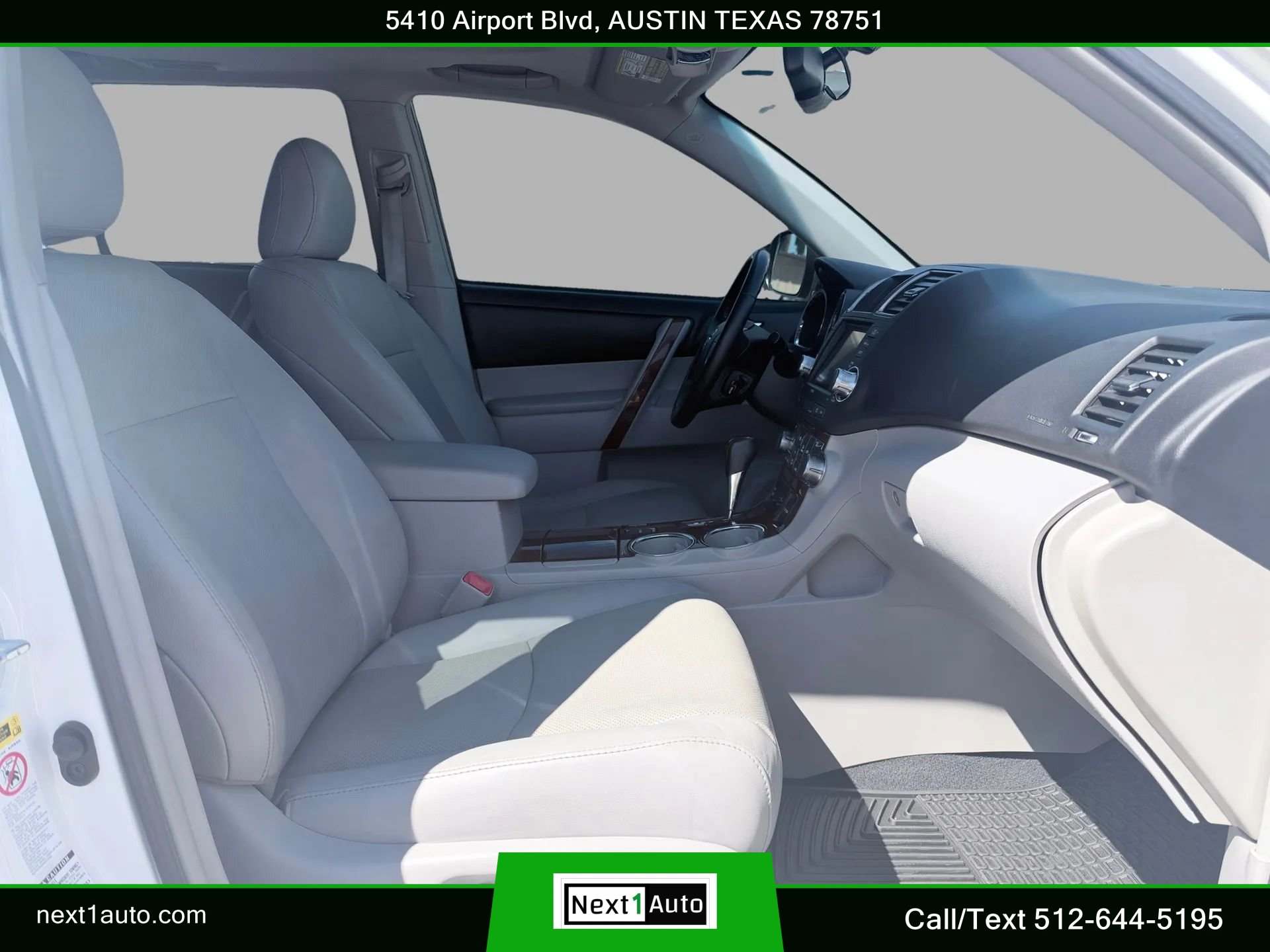 Used 2012 Toyota Highlander Limited w/ Tow Pkg AWD/4WD image 30