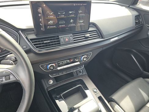 Used 2023 Audi Q5 2.0T Premium w/ Convenience Package AWD/4WD image 32