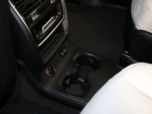 New 2026 BMW X7 xDrive40i w/ Premium Package image 22