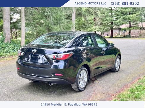 Used 2016 Scion iA image 5