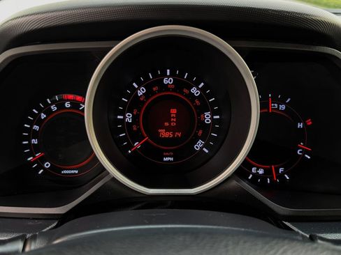 Used 2012 Toyota 4Runner Limited AWD/4WD image 13