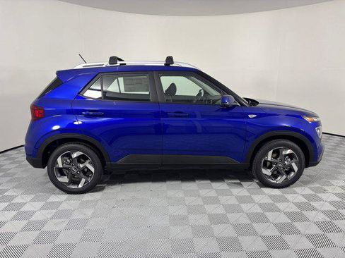 New 2025 Hyundai Venue Limited image 7