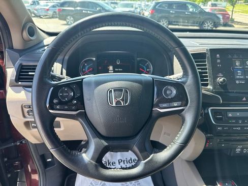 Used 2022 Honda Pilot Touring image 12