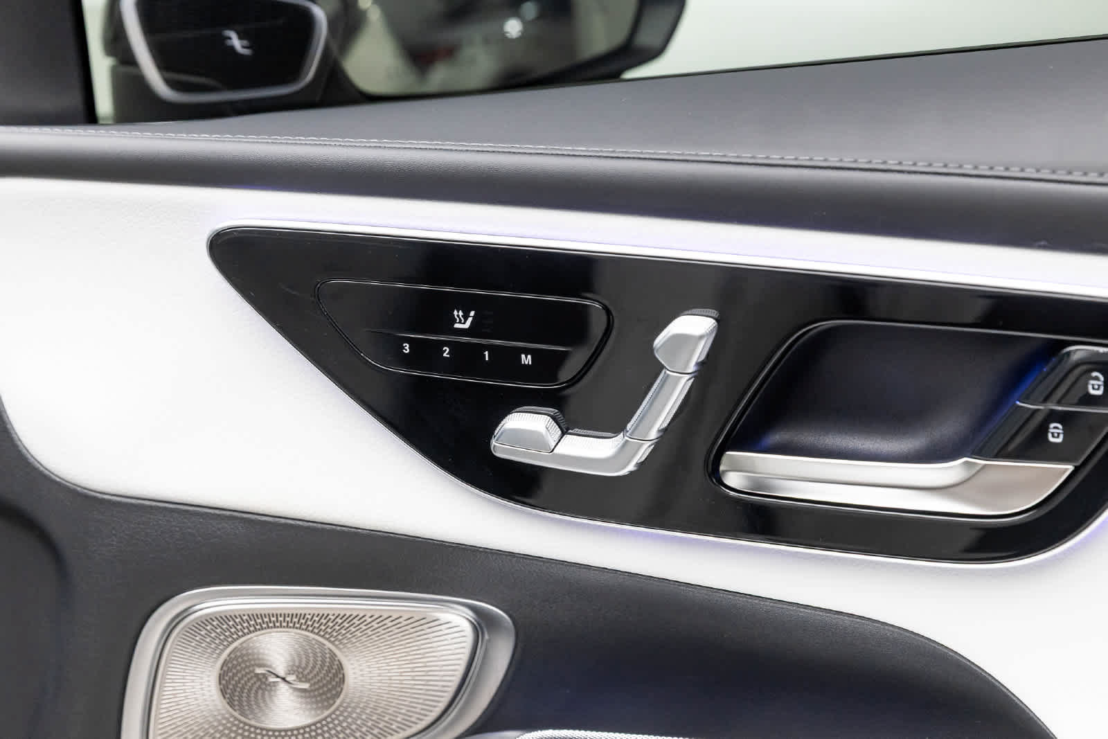 Used 2026 Mercedes-Benz GLC 300 4MATIC image 46