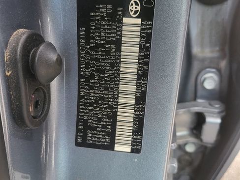Used 2025 Toyota Corolla LE FWD image 7