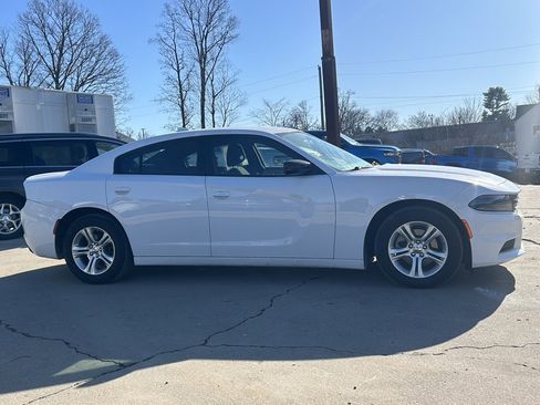 Used 2023 Dodge Charger SXT image 5