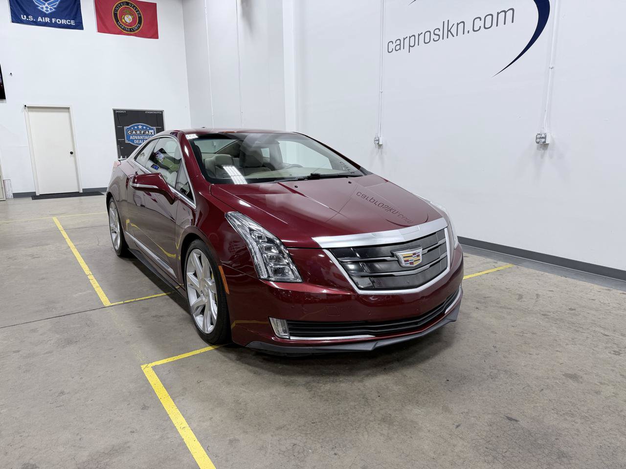 Used 2016 Cadillac ELR FWD image 2