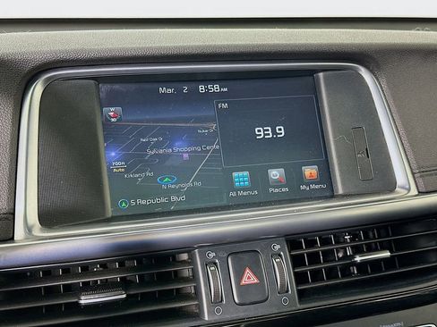 Used 2016 Kia Optima EX w/ Premium Package image 22