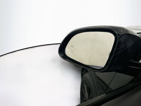 Used 2023 Chevrolet Bolt EUV Premier w/ Sun & Sound Package image 16