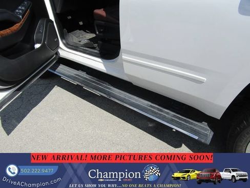 Used 2019 Chevrolet Tahoe Premier w/ Premier Plus Edition AWD/4WD image 8