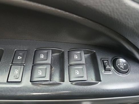 Used 2021 Chevrolet Colorado LT w/ LT Convenience Package image 28