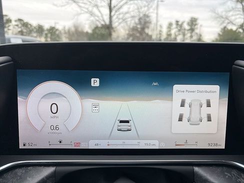 Used 2025 Genesis G90 3.5T image 12