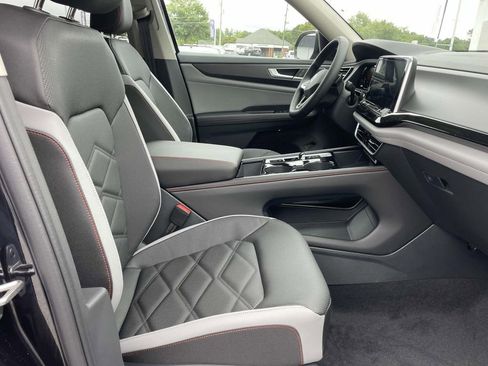 New 2026 Volkswagen Atlas Peak Edition AWD/4WD image 8