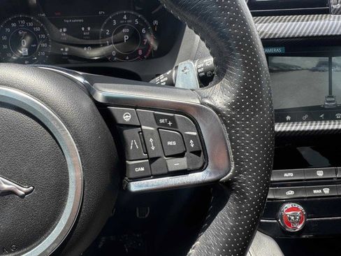 Used 2019 Jaguar F-PACE SVR image 28