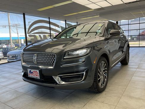 Used 2020 Lincoln Nautilus Reserve AWD/4WD image 3