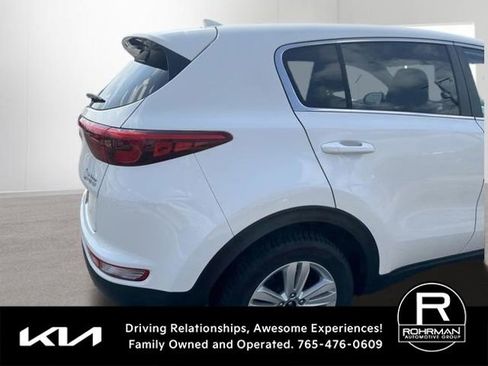 Used 2017 Kia Sportage LX image 4