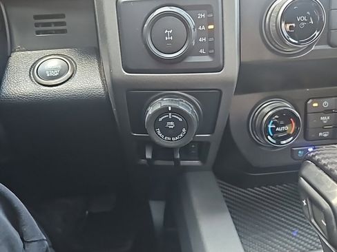 Used 2019 Ford F150 Raptor w/ Equipment Group 802A Luxury image 35