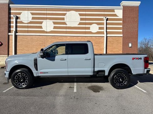 Certified 2025 Ford F250 Platinum image 2