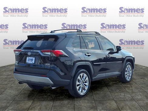 Used 2025 Toyota RAV4 Limited FWD image 7