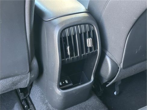 Used 2024 Hyundai Kona SEL image 18