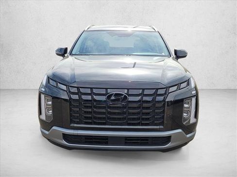 Used 2023 Hyundai Palisade SEL FWD image 2