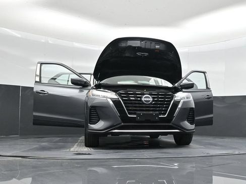Used 2024 Nissan Kicks SV FWD image 55