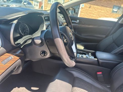 Used 2016 Nissan Maxima Platinum image 27