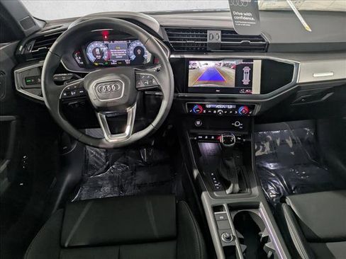New 2025 Audi Q3 2.0T Premium image 16