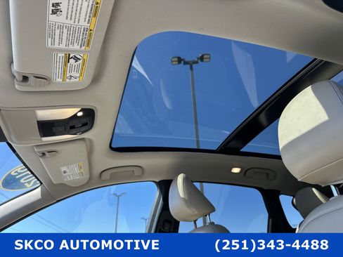 Used 2019 INFINITI QX50 Luxe w/ Navigation Package image 26