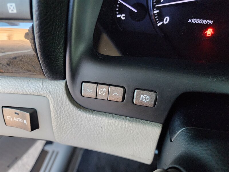 Used 2012 Lexus LS 460 AWD w/ Comfort Pkg image 29
