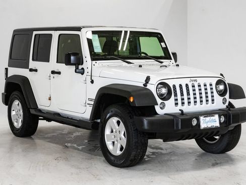 Used 2016 Jeep Wrangler Unlimited Sport w/ Quick Order Package 24S AWD/4WD image 6