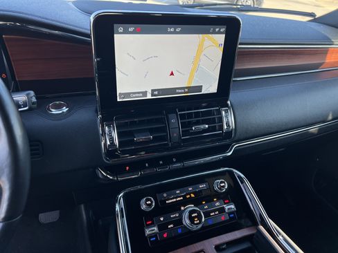 Used 2021 Lincoln Navigator Reserve image 20