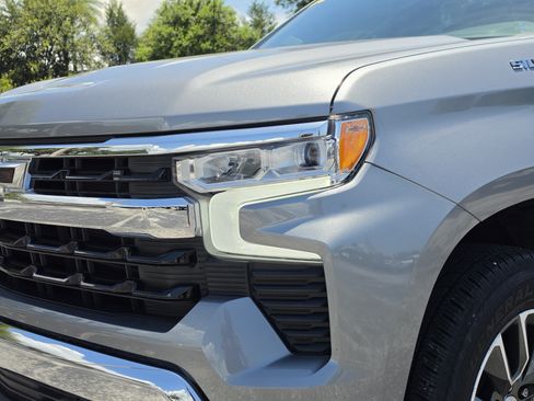 Used 2023 Chevrolet Silverado 1500 LT AWD/4WD image 13