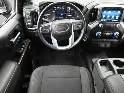 Used 2022 GMC Sierra 1500 Elevation w/ X31 Off-Road Package AWD/4WD image 14