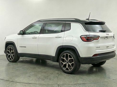 Used 2025 Jeep Compass Limited image 6