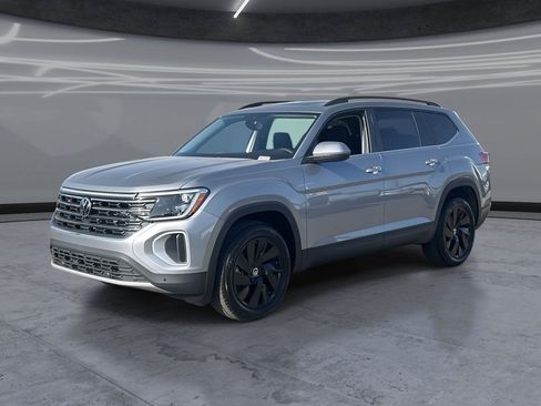 New 2026 Volkswagen Atlas SE FWD image 1